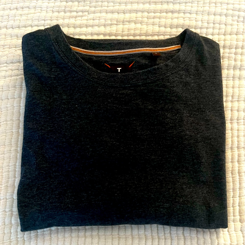 Left Coast Tee Large t-shirt blue.